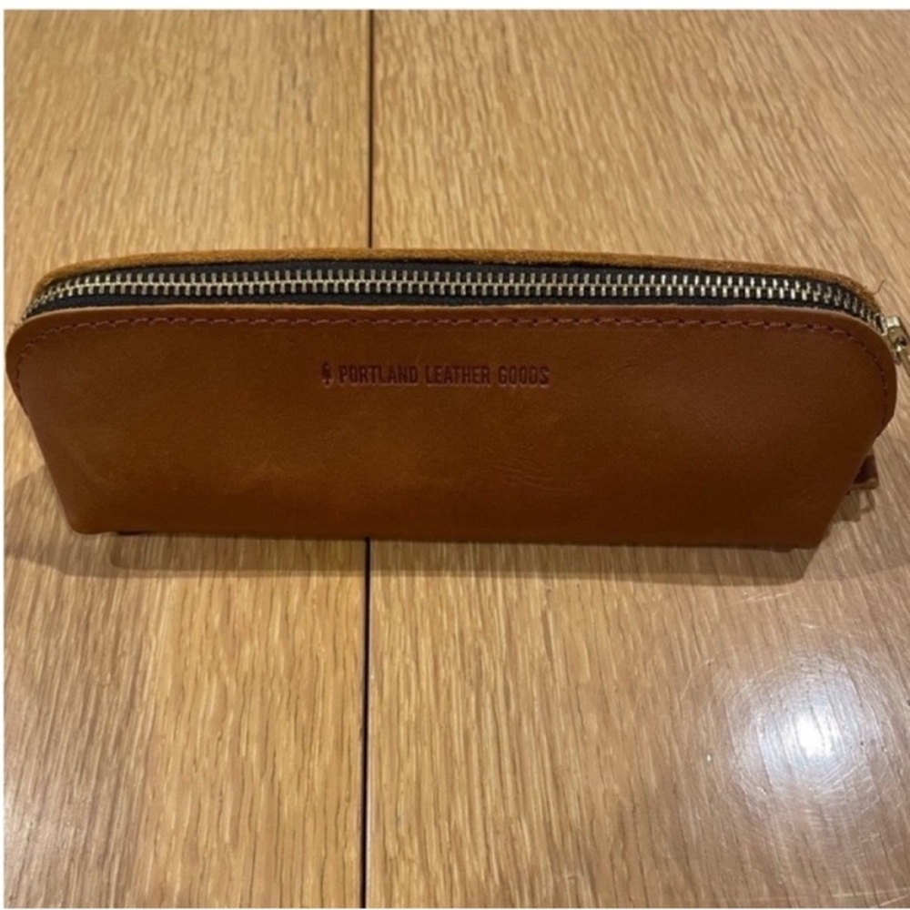 Portland Leather Brown Zippered Pouch